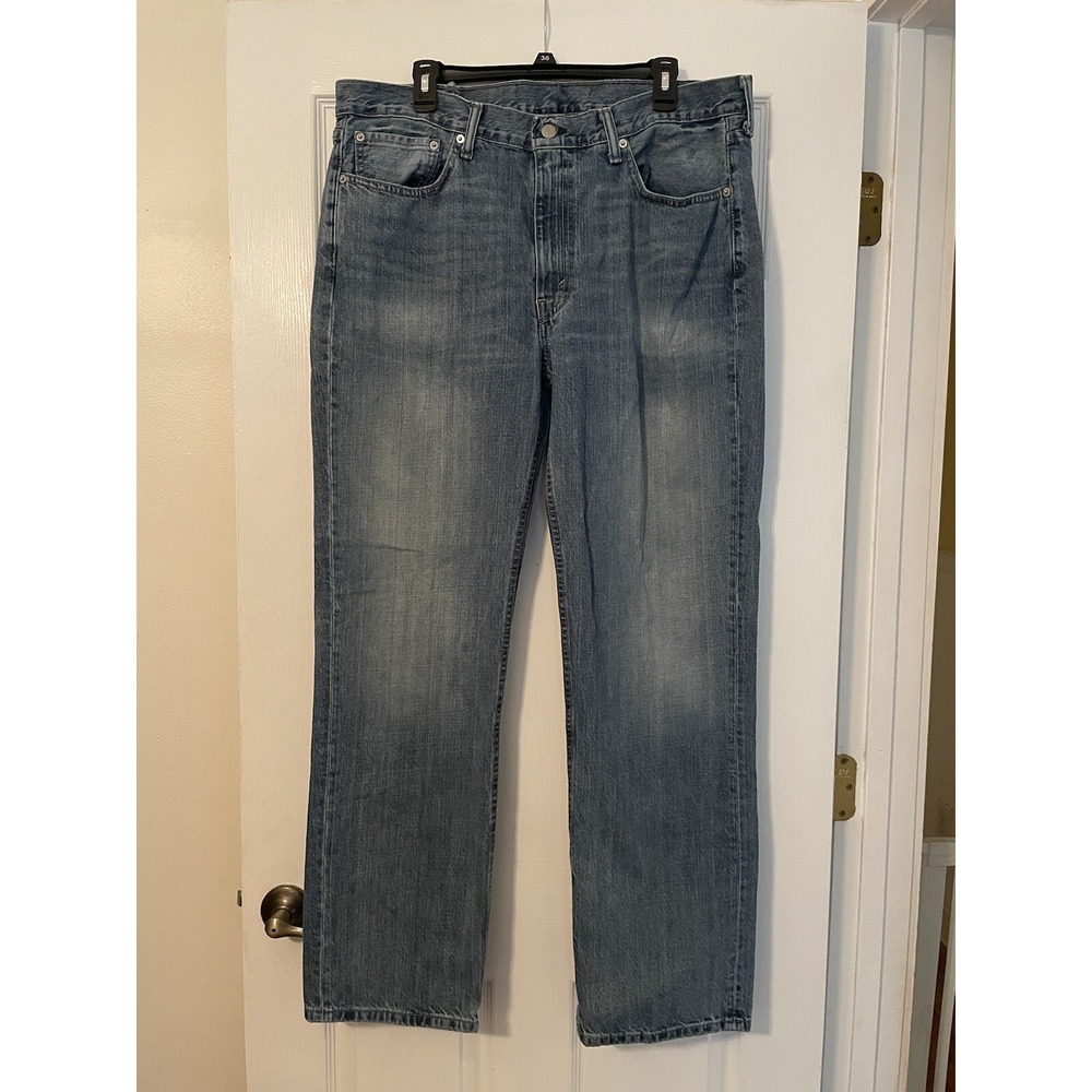 Levis 514 Men’s 38 X 32 Reg Fit Blue Jeans Medium Wash Faded Denim Cotton Dad